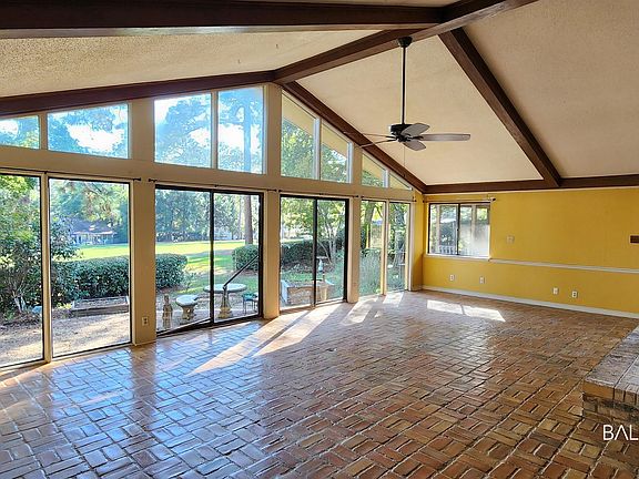 5th image of 154 Rolling Hill Dr