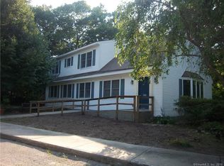 10 Fairway Dr #2, Ledyard, CT 06339