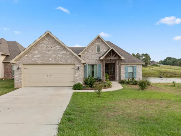 21 Highland Village Dr, Ellisville, MS 39437