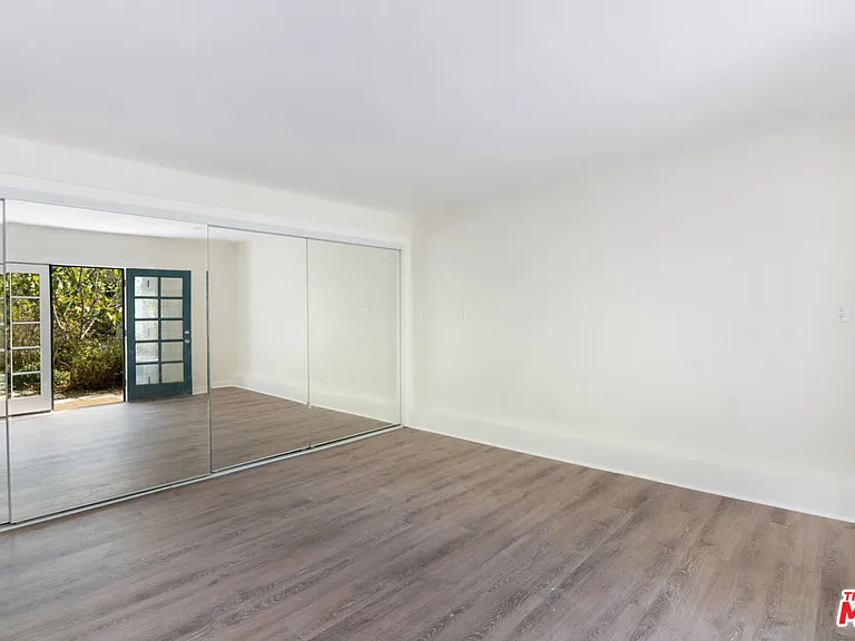 552 Wilcox Ave — Photo 45