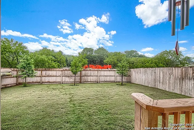 6231 Belinda Way — Photo 28