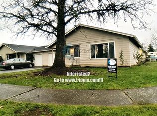 1220 Lorne Loop, Springfield, OR 97477
