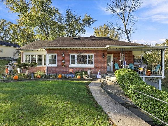 2nd image of 6976 Big Tree Rd