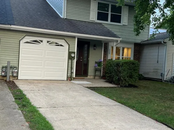 115 Banwell Ln, Mount Laurel, NJ 08054