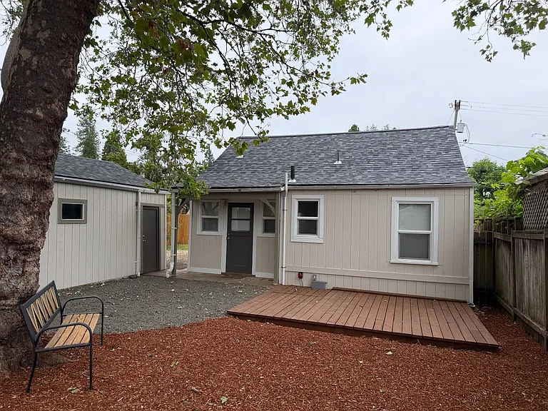 50 E 31st Ave — Photo 32