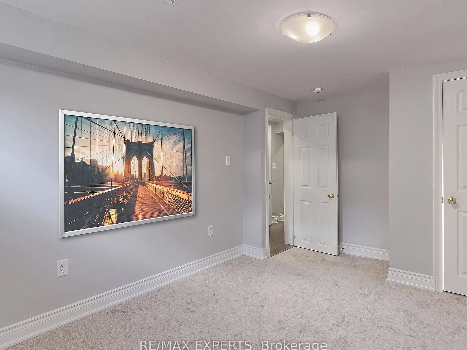 3 bed, $2,400 — Photo 4