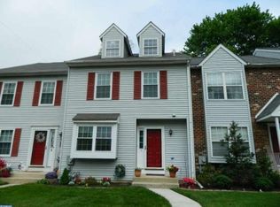5 Dana Ct, Aston, PA 19014