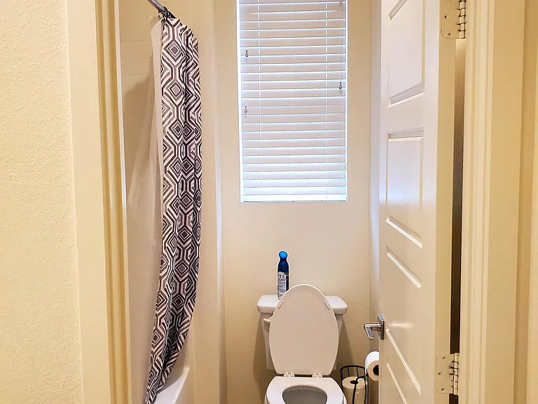 721 Amor Dr #1 — Photo 8