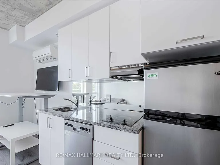 1900 Simcoe St N #436 — Photo 1