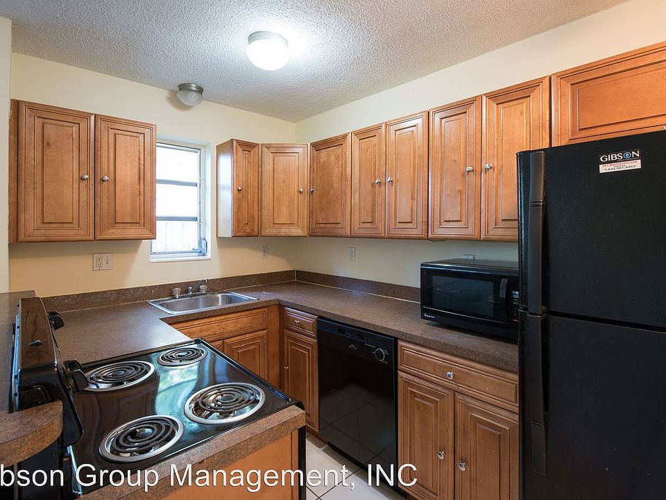 1st image of 251 SE 23rd St APT 5