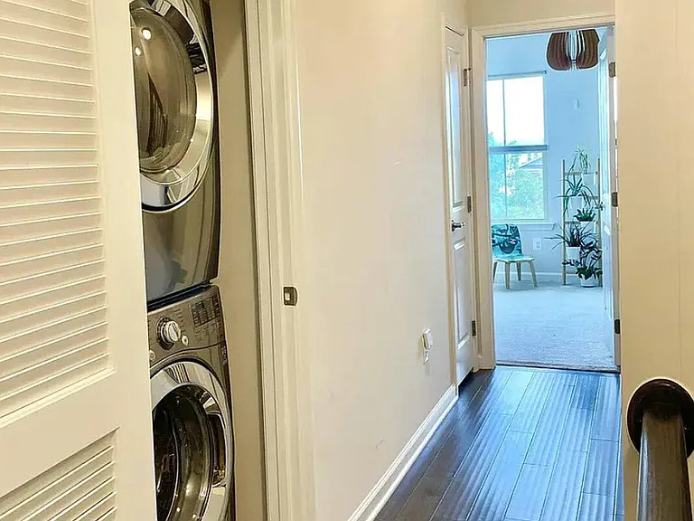 3634 Commodore Joshua Barney Dr NE — Photo 35
