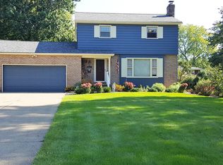 8037 Bendemeer Dr, Poland, OH