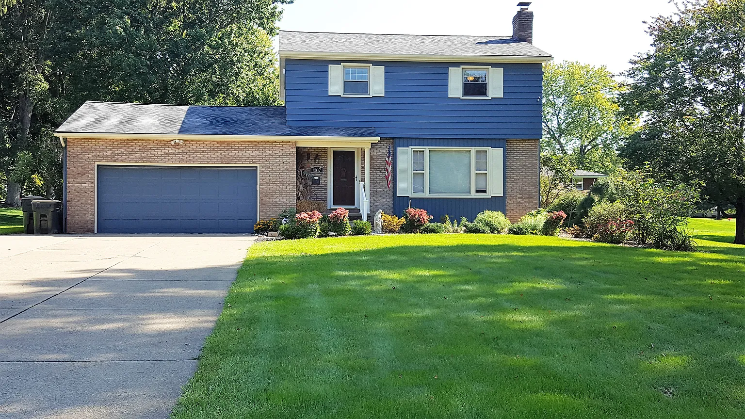 8037 Bendemeer Dr photo 1