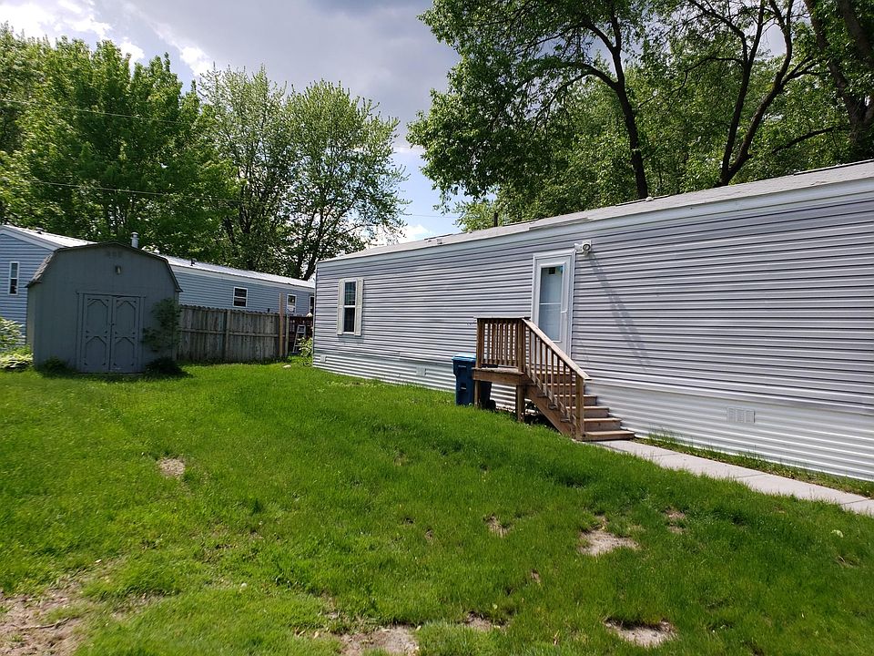 1st image of 55 Lee St