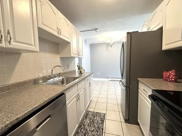 103 Newman Rd APT 17, Malden, MA 02148