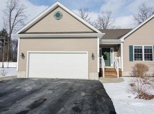 62 Nottingham Ct, Colchester, VT 05446