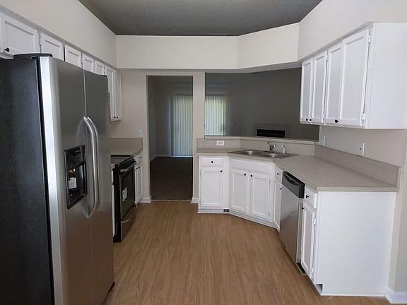 4th image of 7439 Sweet Rose Ln
