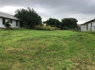 408 N 6th St, Sayre, OK 73662