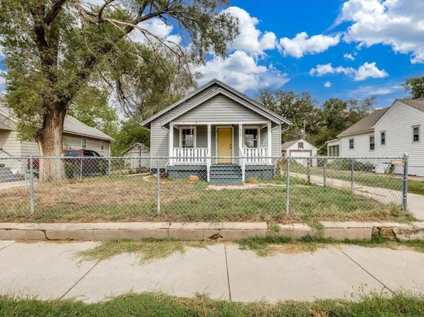 420 E 8th Ave, Hutchinson, KS 67501