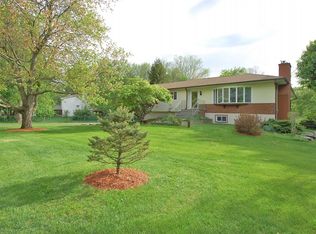 8 Fenwick Dr, Hopewell Junction, NY 12533