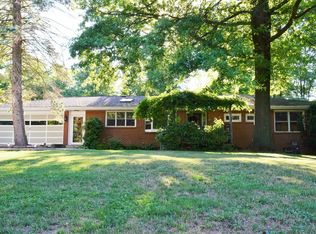 5541 Maplegrove Dr, Hamburg, NY 14075