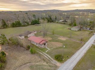 40 Lige Ln, Cave City, AR 72521