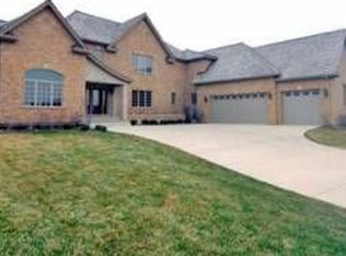 1781 Sawgrass St, Vernon Hills, IL