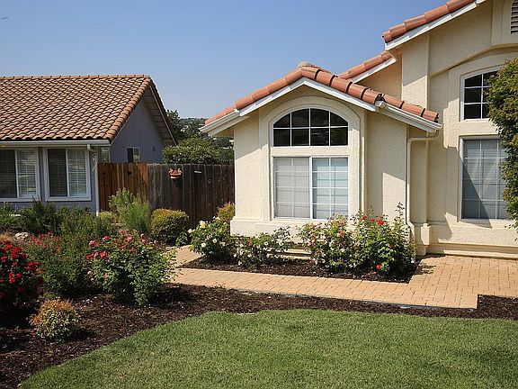 3rd image of 1527 Las Brisas Dr