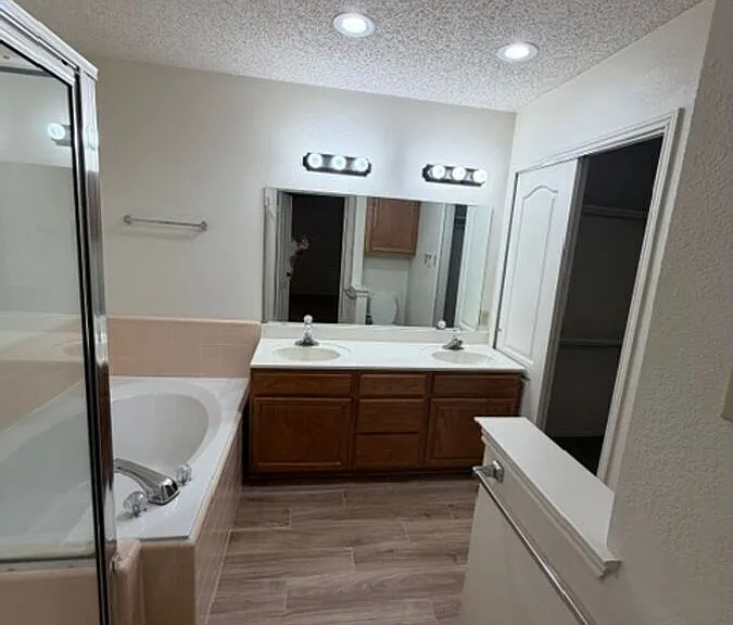 401 Moccasin Dr — Photo 20