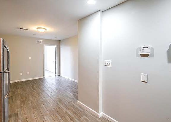 5th image of 2311 N Park Ave