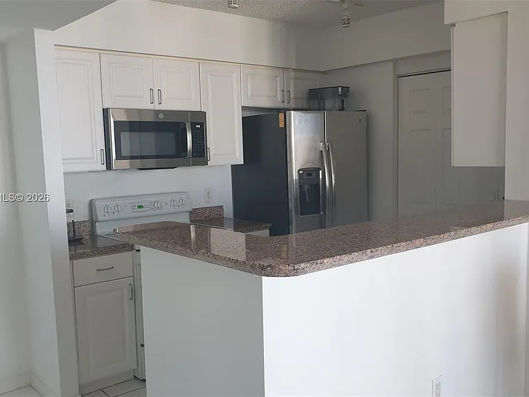 1155 Brickell Bay Dr #3007 — Photo 12