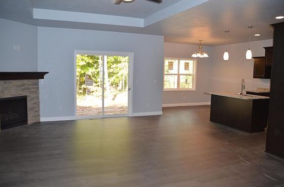 4th image of 2871 Sleepy Hollow Dr