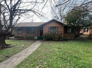 2477 Pinebluff Dr, Dallas, TX