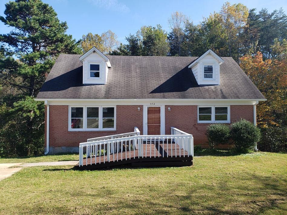1st image of 372 Trott Cir