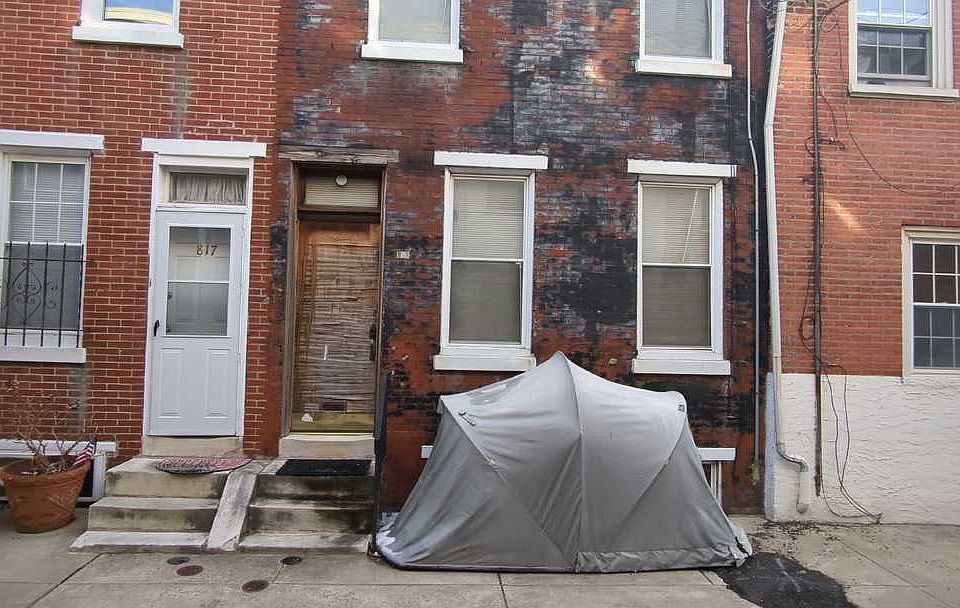 1st image of 819 S Percy St