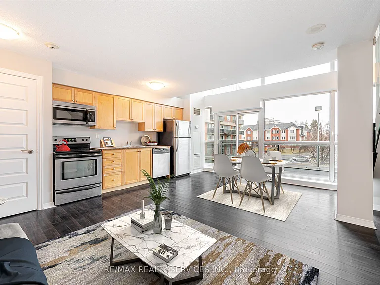 215 Queen St E #211 — Photo 11