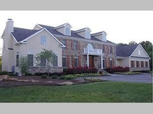 825 Oak Tree Rd, Kennett Square, PA 19348