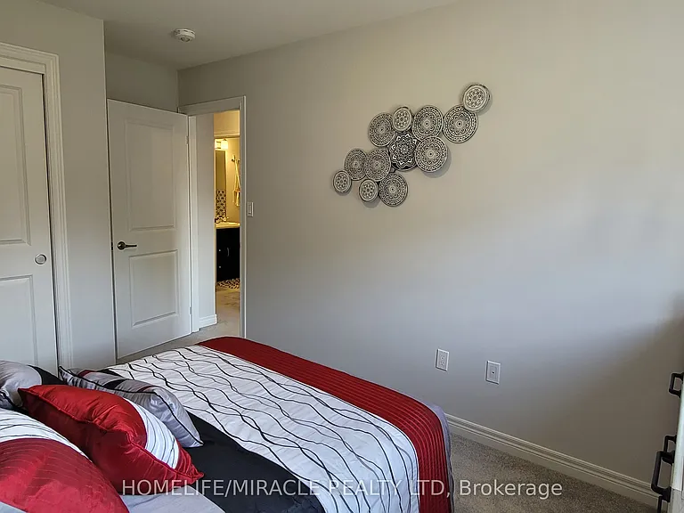 50 Lymburner St — Photo 23