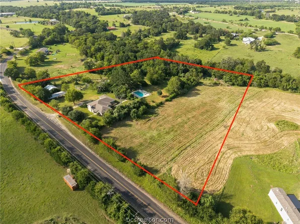 7444 Edge Cut Off Rd, Bryan, TX 77808
