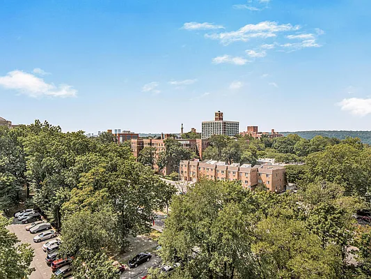 Sold by Veritas Property Management | media 33