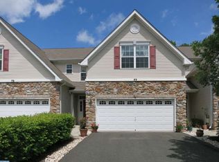 77 Haddon Ct, Pennington, NJ 08534