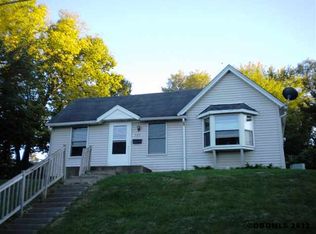 982 Riker St, Dubuque, IA 52003