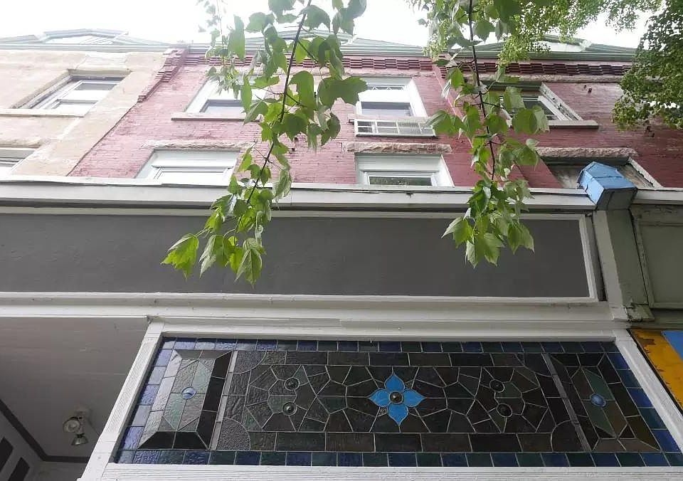 1st image of 4244 Lancaster Ave #3