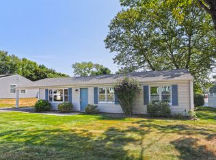 4 Hughes Cir, Ansonia, CT 06401