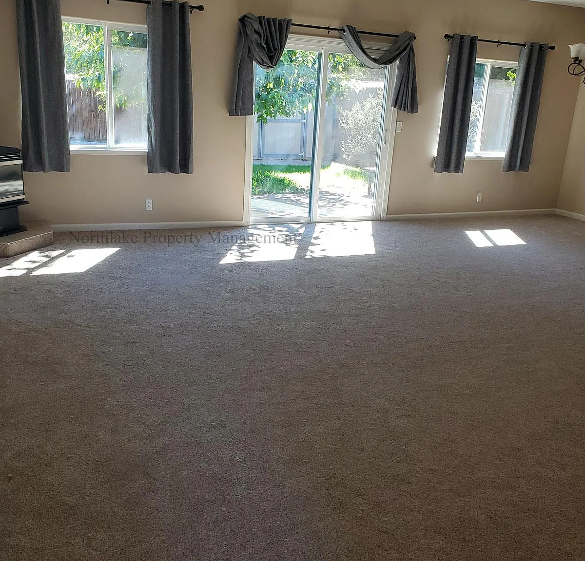 3 bed, 1500 sqft, $2,300 — Photo 2