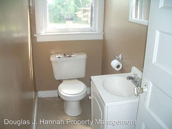 2nd image of 315 Elmwood Ave