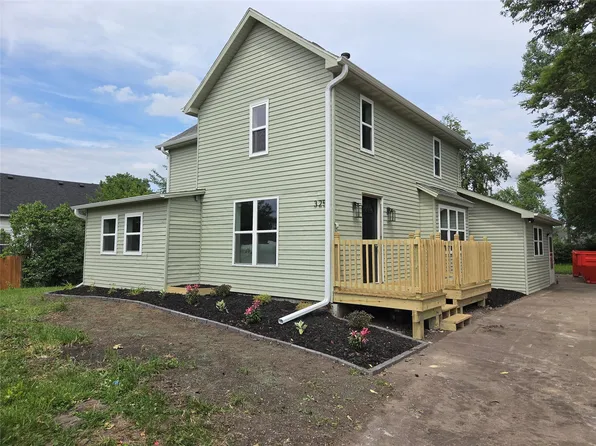 325 SW School St, Ankeny, IA 50023