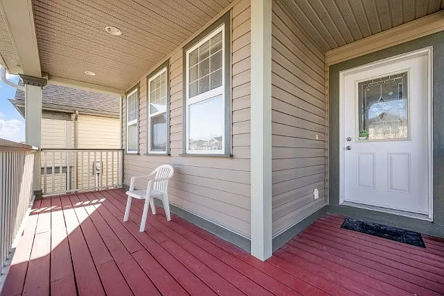 35 Everglen Mnr SW — Photo 9