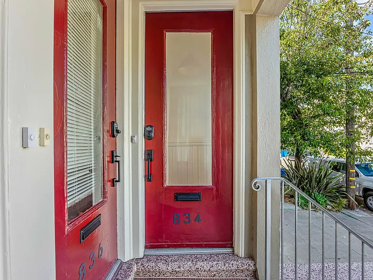 834 York St #834 — Photo 4