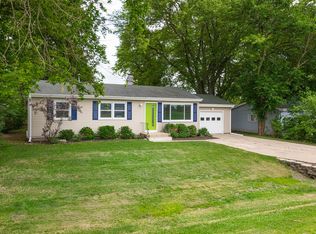 11183 E Fisher Rd, Rochelle, IL 61068